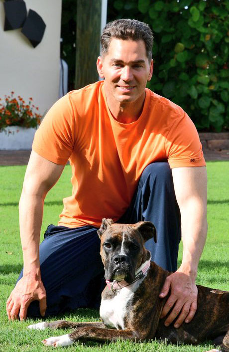 Chat with his dog